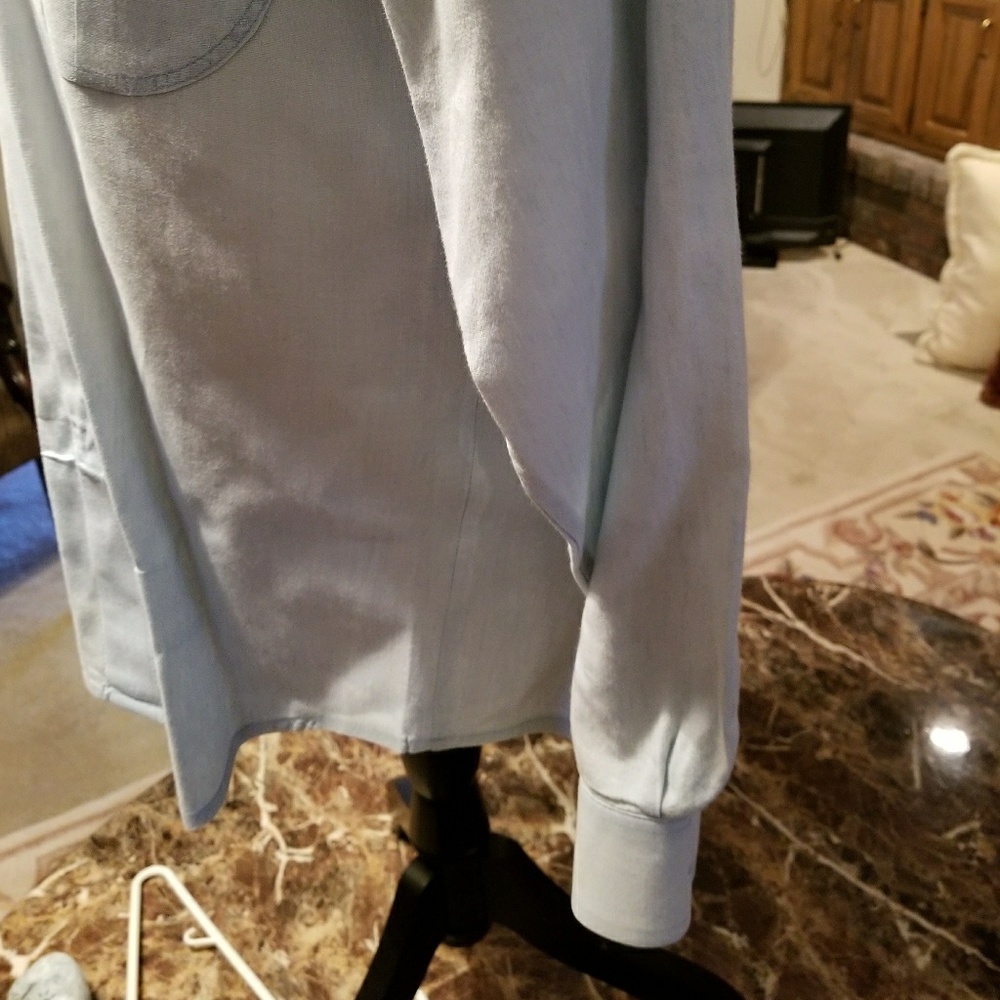 Shirt - Picture 4 of 8
